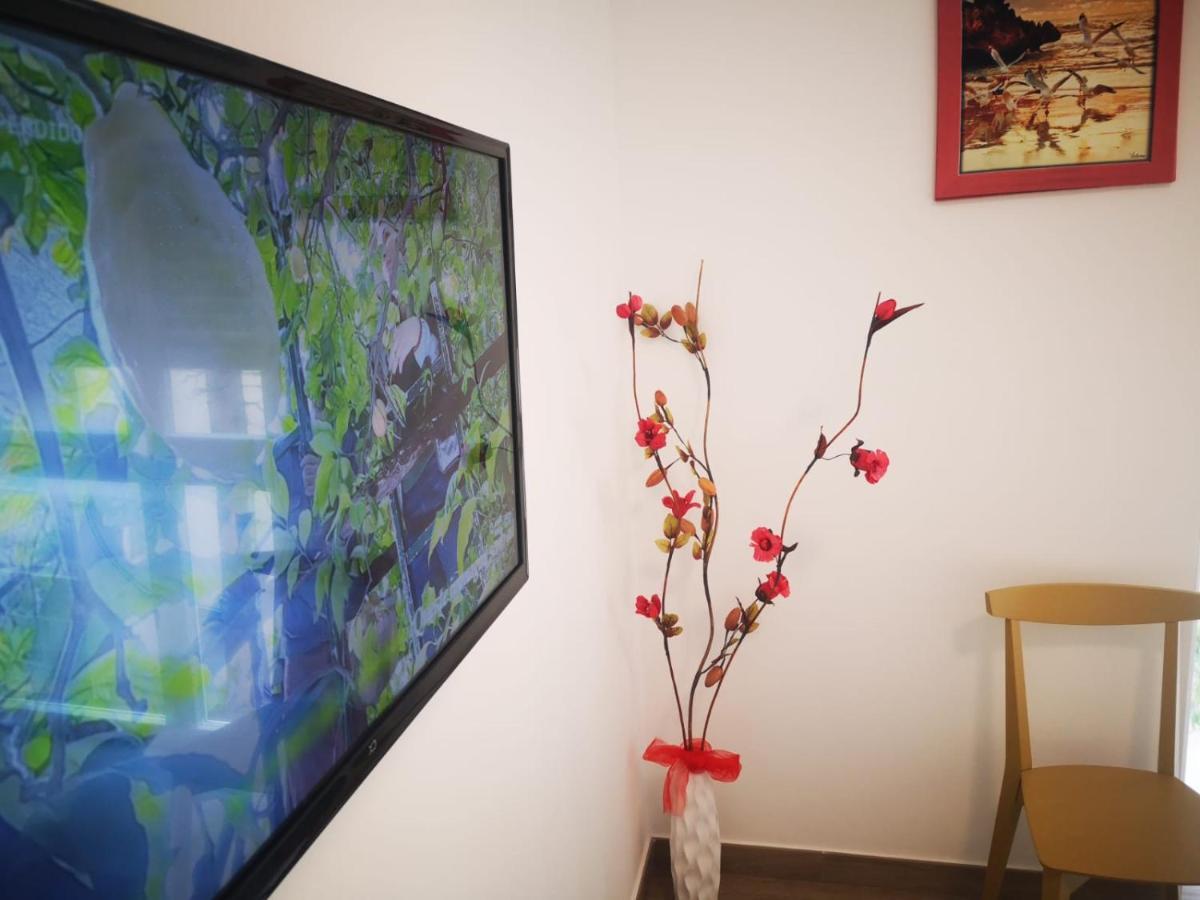 Bed and Breakfast Via Roma LʼAquila Exterior foto